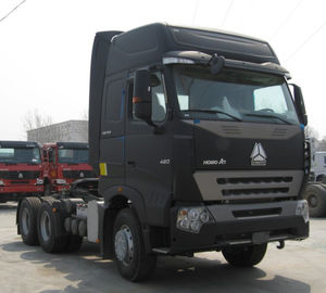 SINOTRUK LHD Howo A7 트랙터 트럭 비바람에 견디는 6X4 Euro2 420HP ZZ4257V3247N1B
